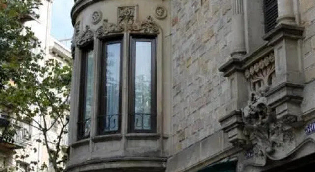 Pensión Cortés, Забронировать Отель Эшампле Барселона, рядом с Eixample Theatre