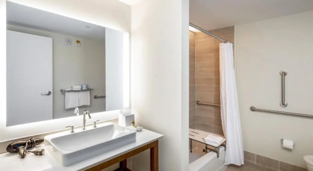 Двухместный номер Standard Element by Marriott Bentonville