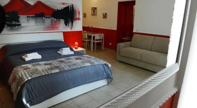 Четырёхместный номер Standard с балконом B&B La Torretta Chiaia