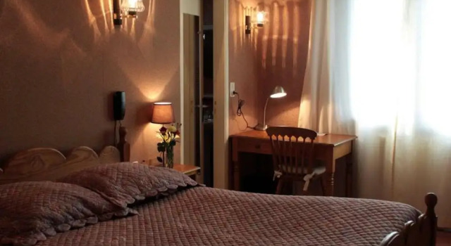 Двухместный номер Standard Logis Hôtel et Restaurant La Bombardière