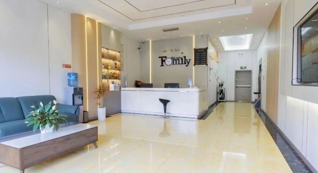 Jingyi Holiday Inn West of Fujian