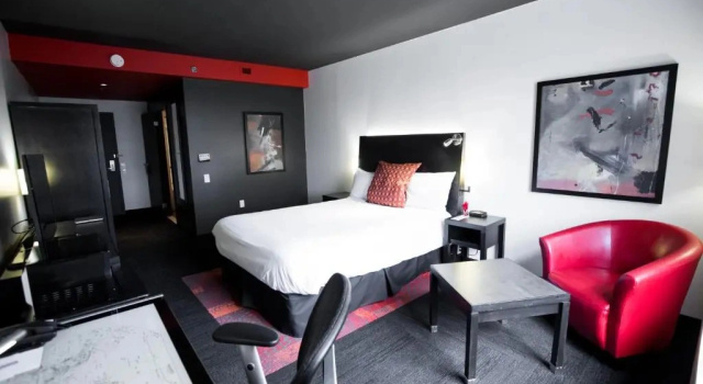Одноместный номер Comfort Grand Times Hotel   Aeroport de Quebec