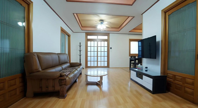 Jeju Maple Happyhouse Pension