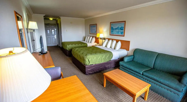 Четырёхместный номер Standard с видом на океан Ocean Parradise Hotel and Resort
