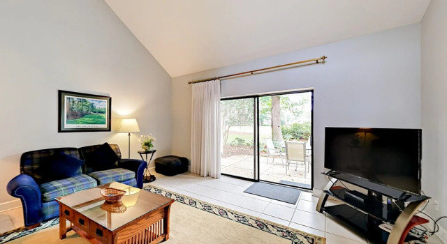 101 Lighthouse Road Condo 3 Bedrooms 3 Bathrooms Condo, Забронировать Апартаменты/квартира Отели Хилтон-Хед-Айленд с парковкой, рядом с Stan Smith Tennis Academy, Парковка