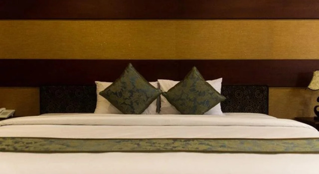 Felix Garden Hotel, Забронировать Отель District 6 Хошимин