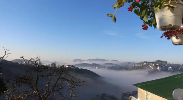Номер Deluxe Lacami Dalat Hotel