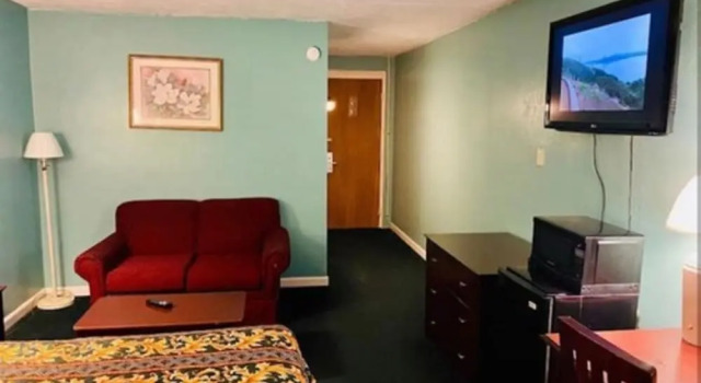 Четырёхместный номер Standard Economy Inn of Greenville, NC