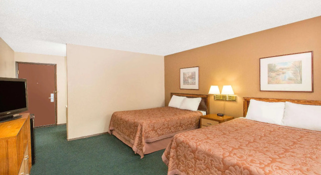 Standard Vierer Zimmer Travelodge by Wyndham Denison
