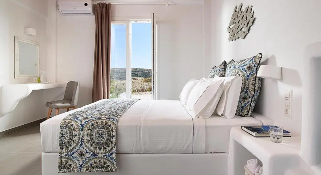 Двухместный номер Standard с частичным видом на море Lithos Luxury Rooms