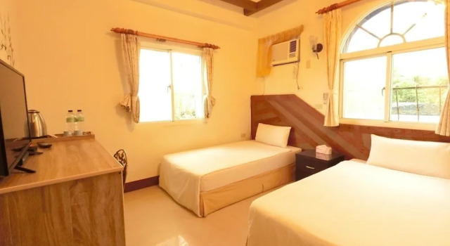 Sun Lu Holiday Homestay