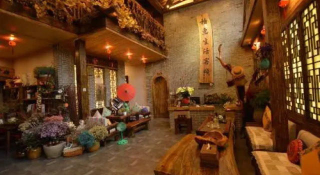 Floral Hotel · Baihui Living Zhangjiajie, Buchen Sie Hotel Yong Ding Zhangjiajie