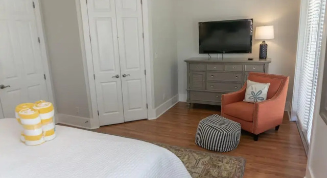 Miramar Beach Villa 114- Beach Therapy, Rezerwuj Willa Hotele w Emerald Coast z parkingiem, Parking