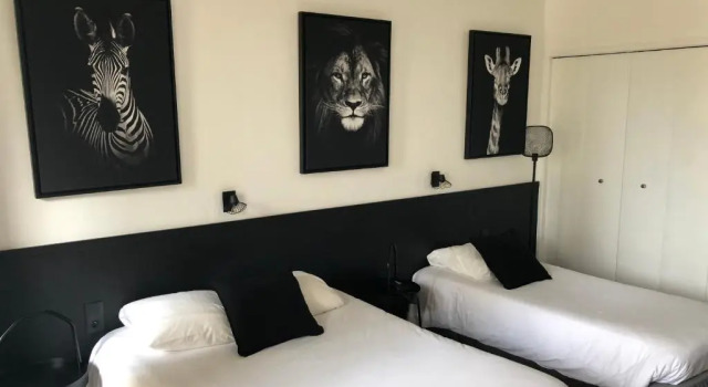 Четырёхместный номер Standard Logis Hôtel lAbricotine