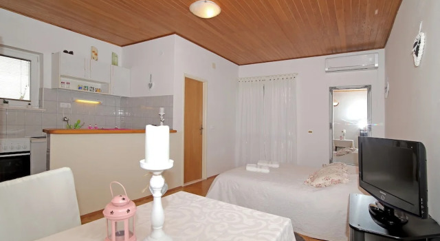 Apartment Sweet Romantic, Забронировать Апартаменты/квартира Отели Цавтат с парковкой, рядом с Пляж Циста Лука 1, Парковка