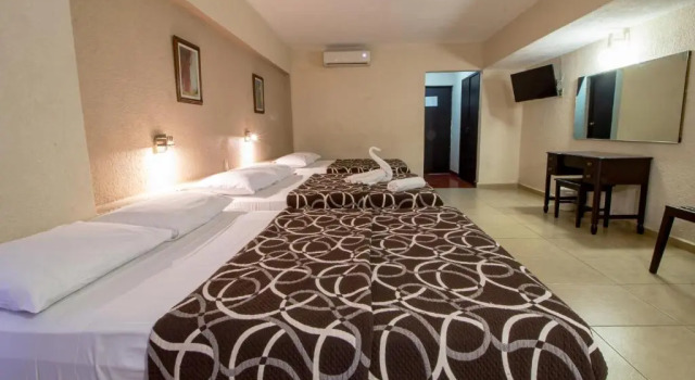 Трёхместный номер Standard Hotel Colon Merida