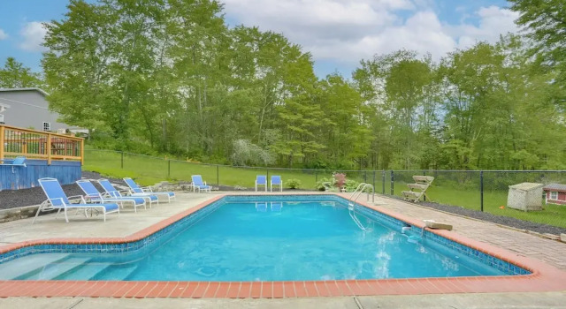 Коттедж Hudson Valley Retreat w/ Pool Near Greenwood Lake