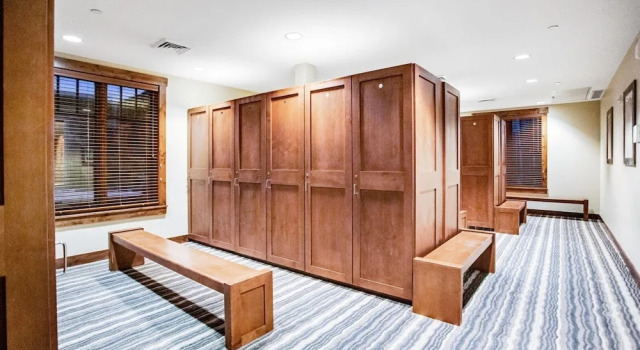 Luxury 4 Bedroom Penthouse Rental off Main Street Within Walking Distance to Peak 9
