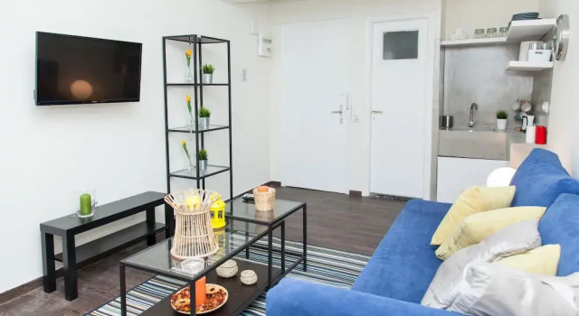 Perfect Modern Studio
