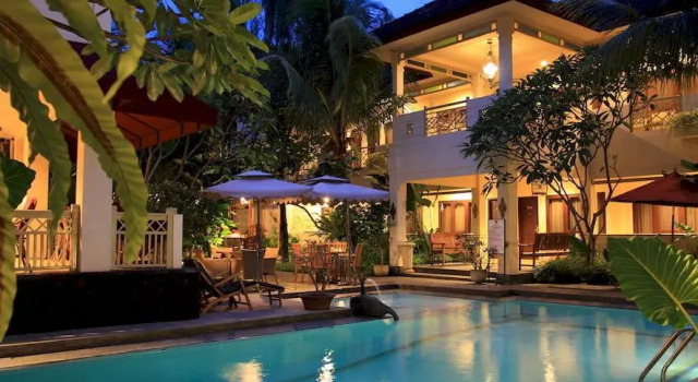 Номер Superior Hotel Indah Palace Yogyakarta