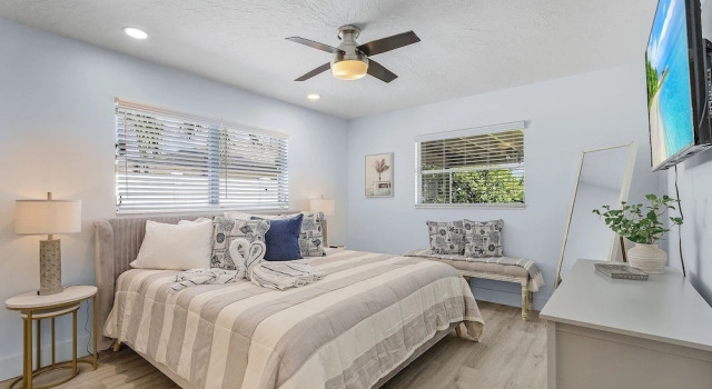 Soak Up The Sun - Saltwater Pool, Spacious Fenced-in Backyard, 3 Bedroom Home
