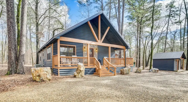 Коттедж Broken Bow Cabin w/ Hot Tub ~ 5 Mi to State Park!