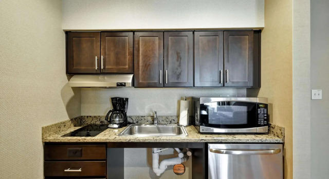Двухместный люкс Homewood Suites by Hilton Hartford / Southington CT
