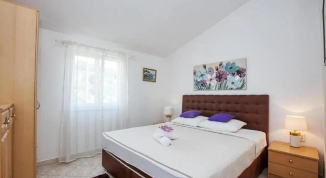 Mirka - With Heated Pool - H