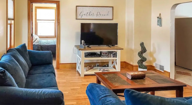 All-season Grand Haven Getaway With Deck!, Varaa Lomakoti Grand Haven Michigan