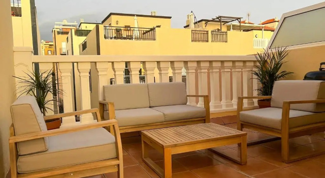 1314 FABULOUS 2 BEDROOM Accommodation ROOF TERRACE, Prenota Hotel Hotel a Tenerife con piscina, Piscina