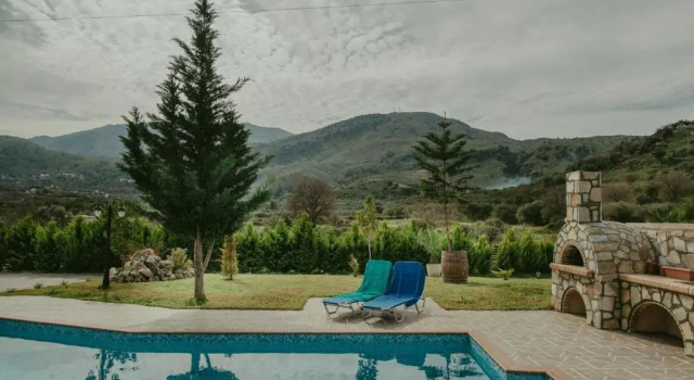 Вилла Mirsini Villa Private Pool & Jacuzzi