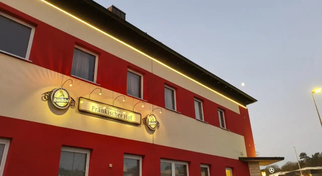 Hotel Garni - Schlabecks Frankischer Hof, Varaa Hotelli Hotellit Baijeri pysäköinnillä, Pysäköinti