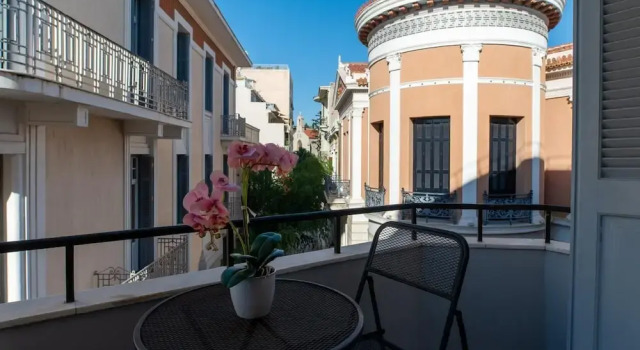 1900's Athens Residence