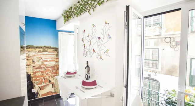 Апартаменты Typical Bairro Alto Apartment Lisbon