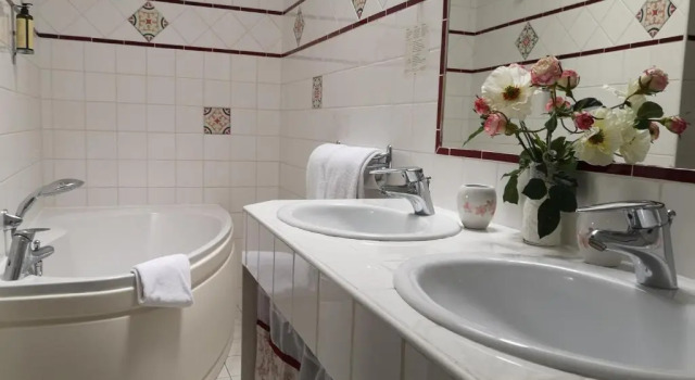 Люкс Gabriel Hotel Chinon