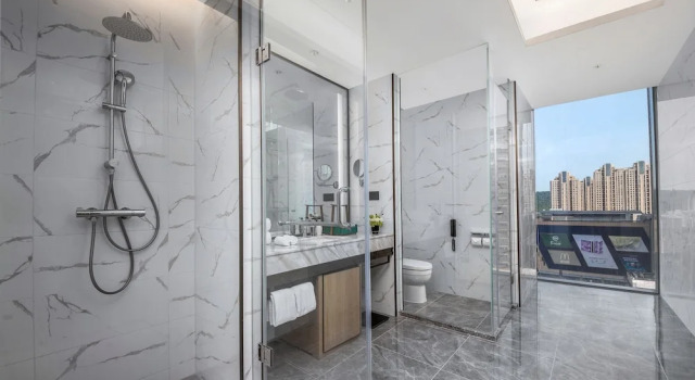 Люкс с 2 комнатами Crowne Plaza Hangzhou Linping by IHG