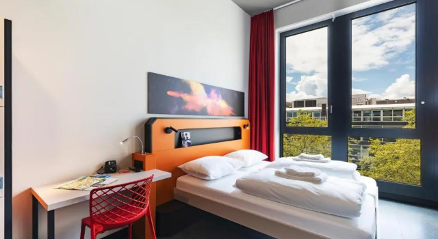 Двухместный номер Standard MEININGER Hotel Genève Centre Charmilles