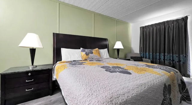 Двухместный номер Classic с балконом и с видом на бассейн CRYSTAL PALACE RESORT