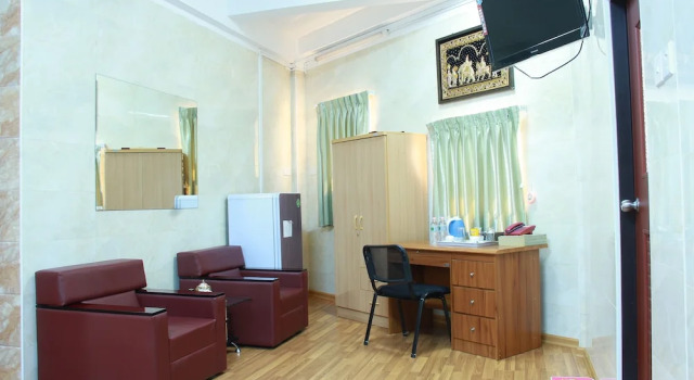 Номер Executive с балконом и с видом на город MK Hotel