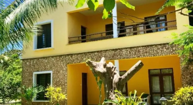 Flametree Beach Homes, Book Hotel Hotels in Coast Region with Parking, Parking