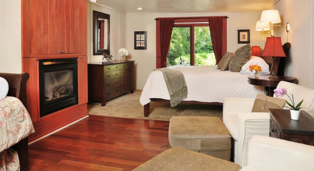 Люкс Classic 1795 Acorn Inn Bed and Breakfast