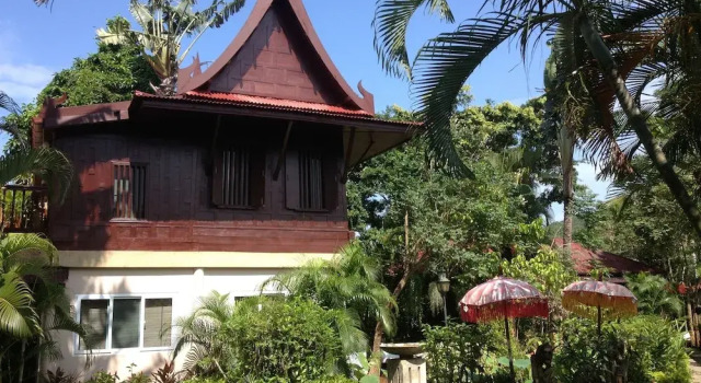 Номер Deluxe Ban Kaew Villas