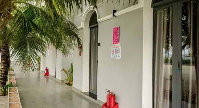 Кровать в общем номере с видом на океан Quy Nhon Sea Resort