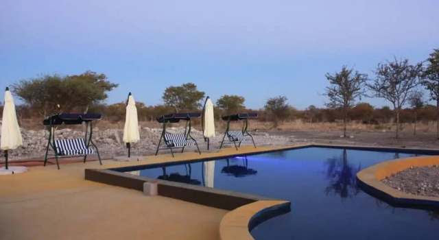 Shikamasha Etosha Game lodge, Reserva ahora Hotel Namutoni Parque Nacional Etosha