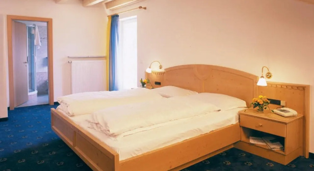 Hotel Residence Olympia, Забронировать Отель Отели Сарентино с парковкой, Парковка