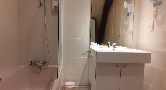 Номер Comfort Logis Hôtel Restaurant de lEcu