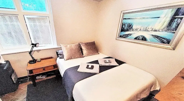 Sea Point Lifestyle Lodge, Забронировать Гостевой дом Си-Пойнт 