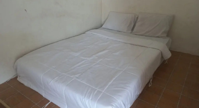 Camera Economy SPOT ON 93917 Homestay Adreena Syariah
