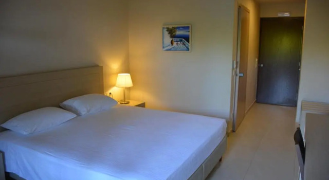 Четырёхместный номер Standard Hotel Porto Plaza Beach Resort