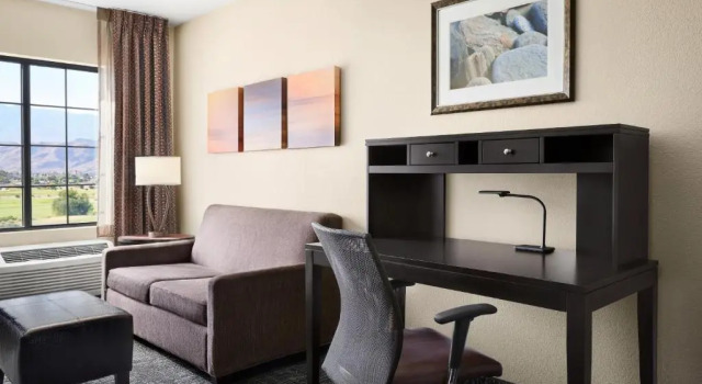 Люкс с видом на горы Homewood Suites by Hilton Cathedral City Palm Springs